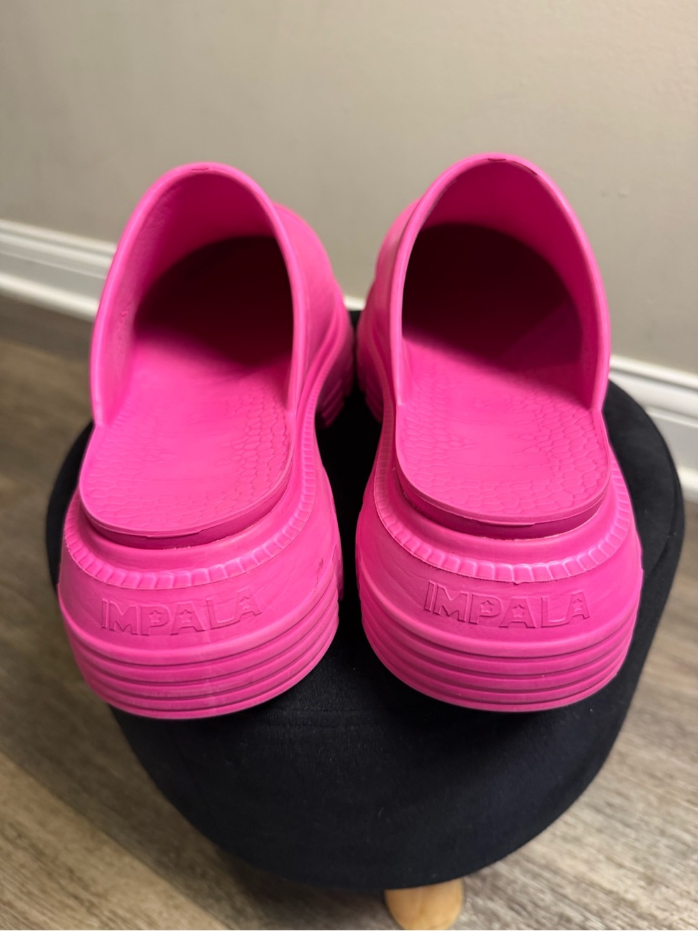 Impala Bubble Soft Mules- Hot Pink - Picture 4 of 7